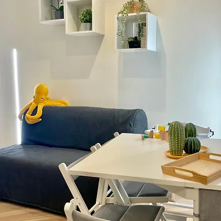 Apartment Happy Family Incantesimo *